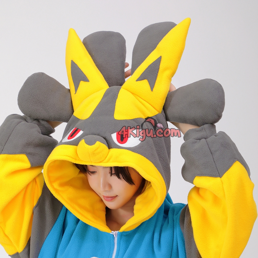 Pokemon M Shiny Lucario 2